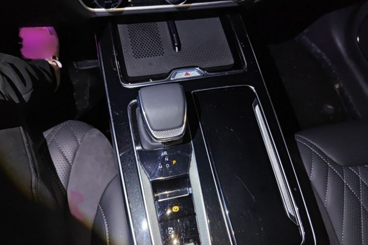 Used Hongqi HS5 2023 2.0T Qixiang Pro Edition
