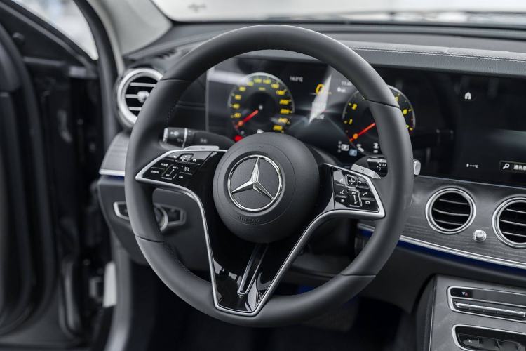 Used Mercedes-Benz E-Class 2022 Second Facelift E 260 L
