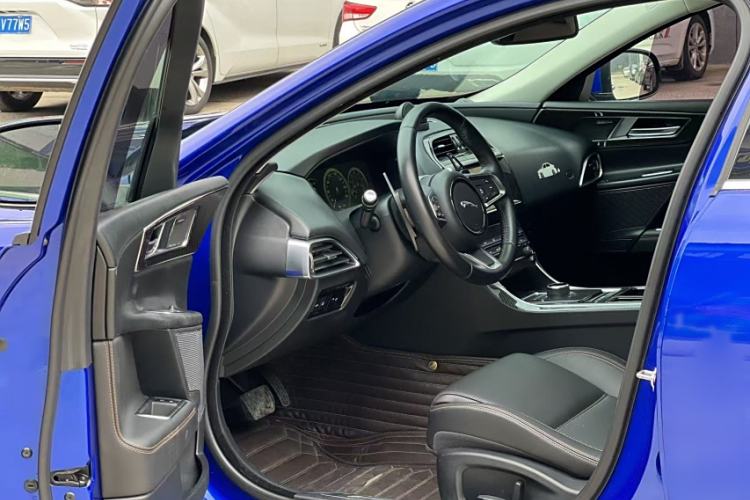 Used Jaguar XEL 2019 2.0T 200 PS Deluxe Edition
