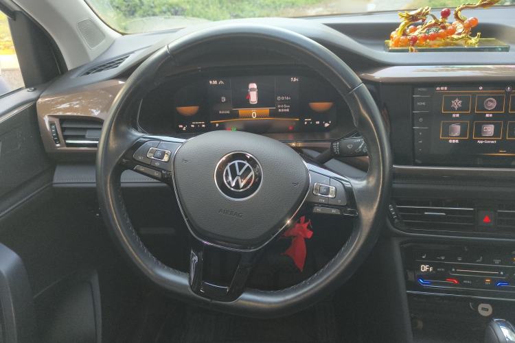 Used Volkswagen Tharu 2022 280TSI Two-Wheel-Drive Luxury Edition