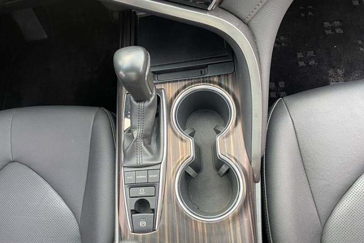 Used Toyota Camry 2018 2.5G Luxury Edition
