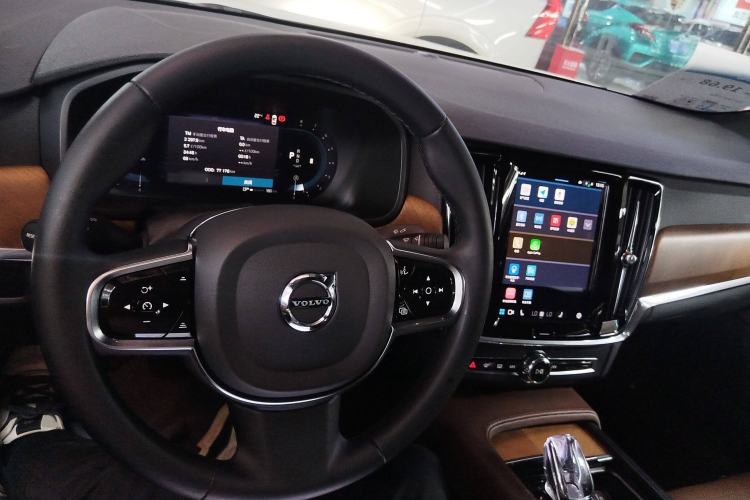 Used Volvo S90 2023 B5 Zhiyi Luxury Edition
