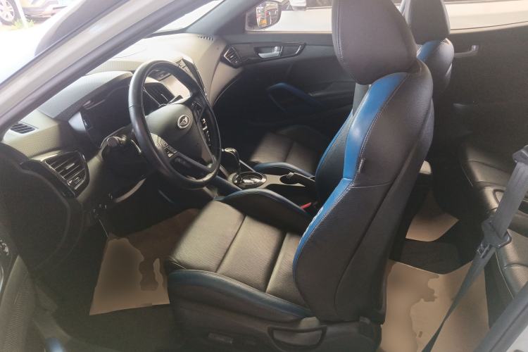 Used Hyundai Veloster 2015 1.6T Automatic Flagship Edition
