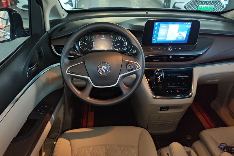 Used Buick GL8 2022 Land Cruiser Executive Class 652T Comfort Model
