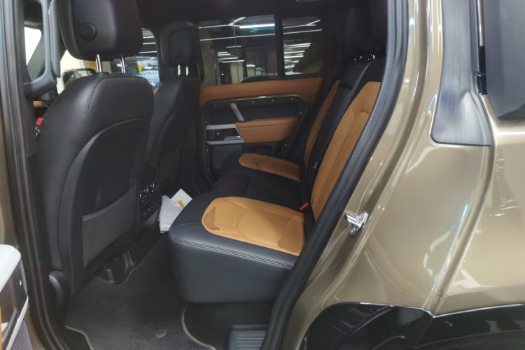 Used Land Rover Defender 2024 110 3.0T P400 X-DYNAMIC HSE
