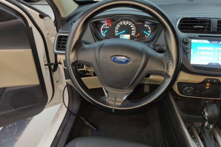 Used Ford Escort 2015 1.5L Automatic Comfort Model

