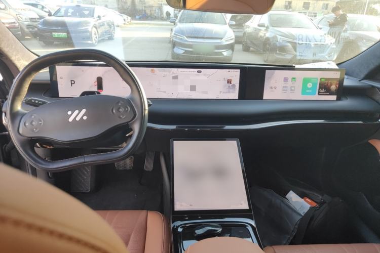 Used  L7 2022 Dynamic Model
