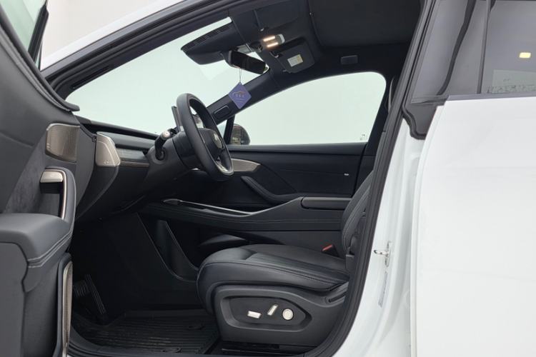 Used ONVO L60 2024 60 kWh Rear-Drive Version
