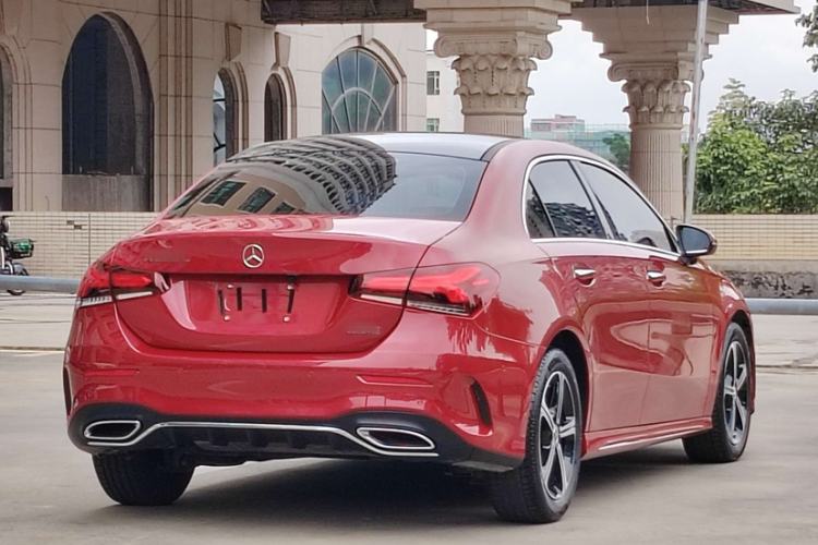 Used Mercedes-Benz A-Class 2022 Revised Version A 200 L Sport Sedan Fashionable Style
