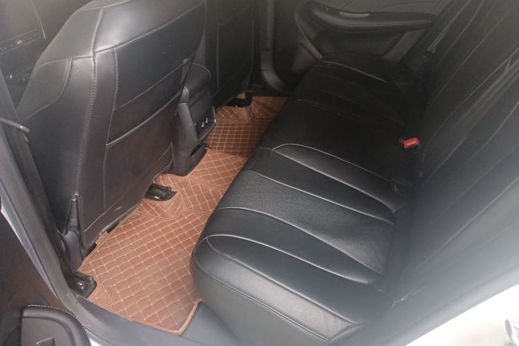 Used Roewe i5 2019 1.5L Automatic 4G Connected Langyue Edition
