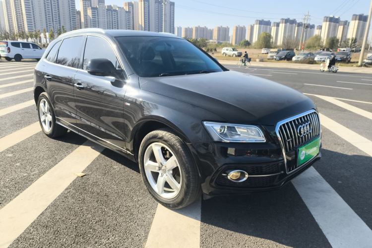 Used Audi Q5 2018 Collector's Edition 40 TFSI Ambition Model
