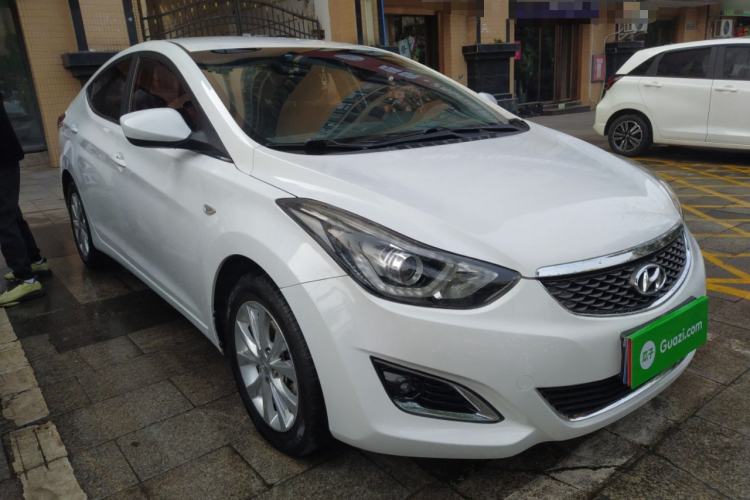 Used Hyundai Elantra 2016 1.6L Automatic Smart Version
