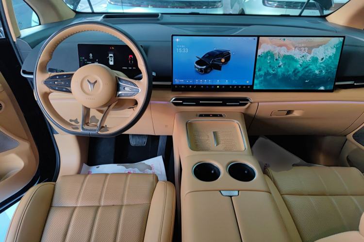 Used VOYAH Dream 2025 PHEV Four-Wheel-Drive Flagship Kunpeng Edition
