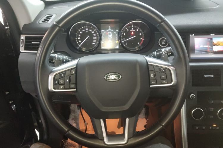 Used Land Rover Discovery Sport 2018 240 PS SE Version
