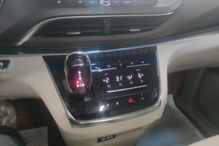 Used Buick GL8 2022 Land Business Class 652T Luxury Model