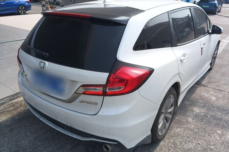 Used Honda Jade 2017 1.8L automatic Comfort version 5 seats
