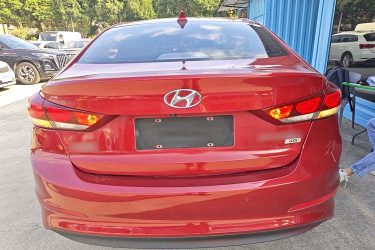 Used Hyundai Elantra 2016 1.6L Automatic ZhiXuan · Luxury Version
