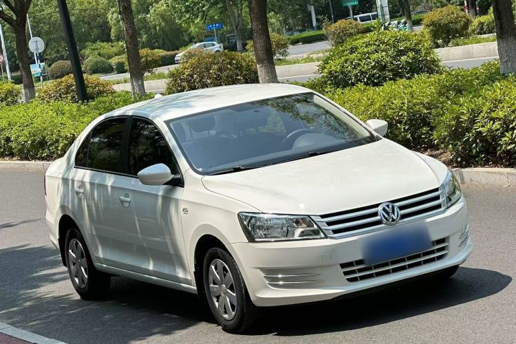 Used Volkswagen Santana 2015 1.6L Manual Fashion Edition
