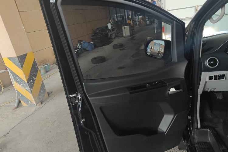 Used  M3 2022 PLUS IKEA Edition 1.8L Comfort Version
