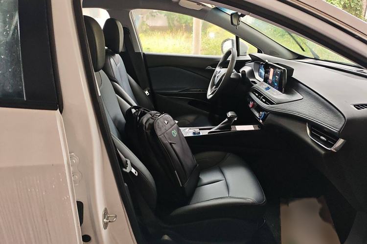 Used Buick Velite 6 2023 430km Range Commuter Version
