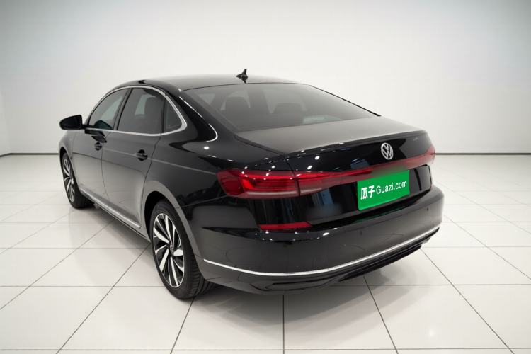 Used Volkswagen Passat 2025 Outstanding Model 330TSI Elite Edition
