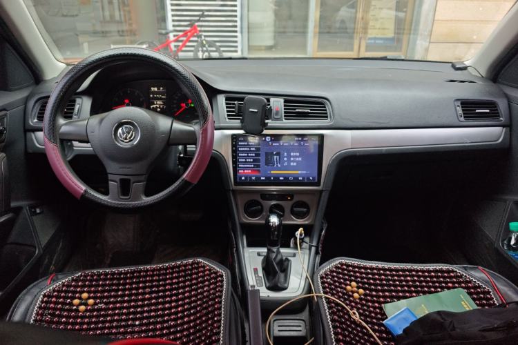 Used Volkswagen Lavida 2013 Revised Classic 1.6L Automatic Fashion Edition