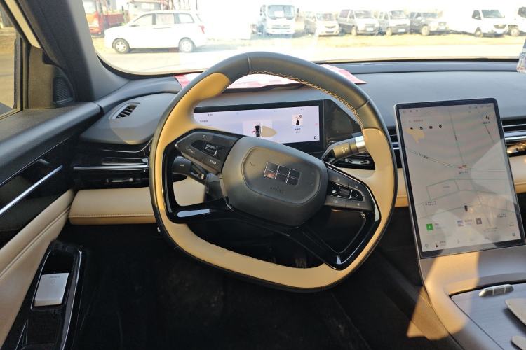 Used  L6 2023 60km PLUS