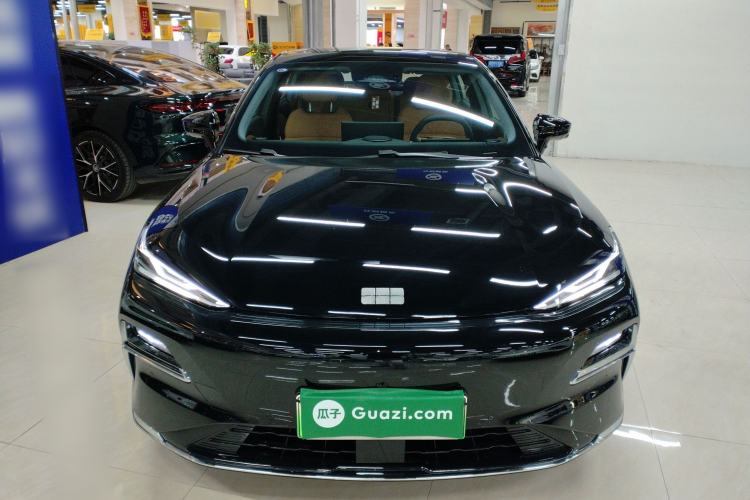 Used  Galaxy 8 2025 130km EM-i Deluxe Edition
