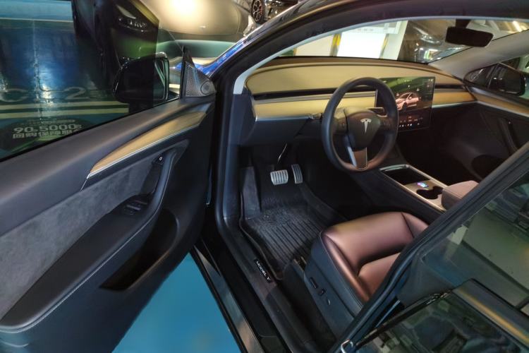 Used Tesla Model Y 2022 Performance High-Performance All-Wheel-Drive Version
