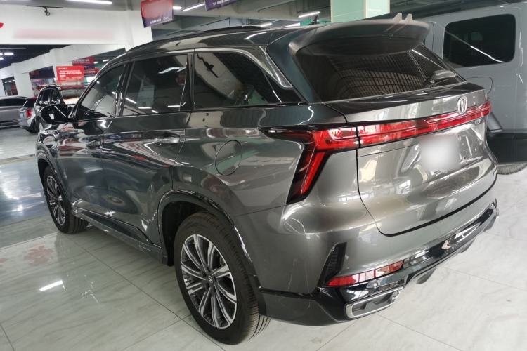 Used Changan CS75 PLUS 2024 3rd Generation Champion Edition 1.5T Intelligent Drive Dynamic Model
