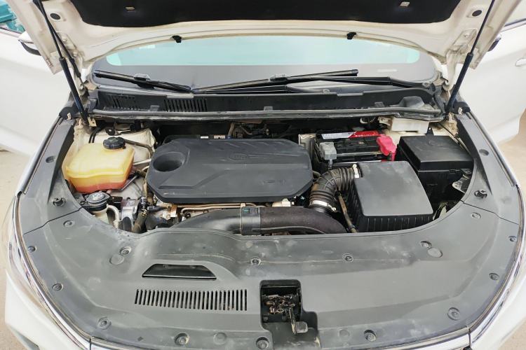 Used BYD Song MAX 2019 1.5T Automatic Smart Connect Ruiyi Sunroof Model 7 Seats China VI Standard
