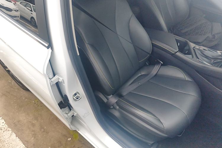 Used Roewe i5 2021 1.5L CVT Diamond Edition
