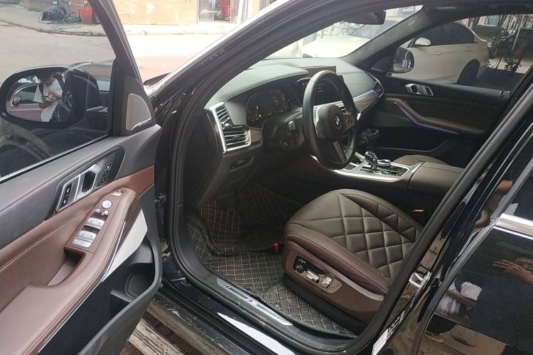 Used BMW X5 2022 Restyled xDrive 40Li M Sport Package
