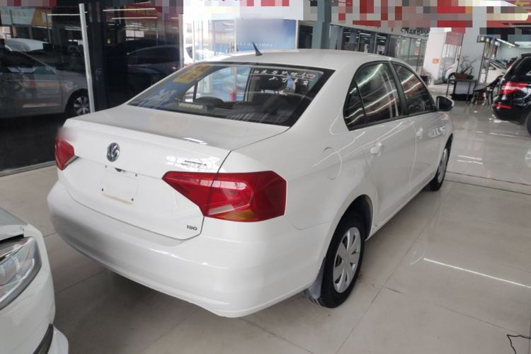 Used Volkswagen Jetta 2017 1.5L Manual Fashion Edition
