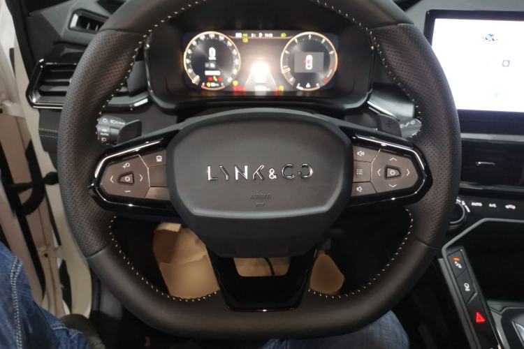 Used Lynk & Co 06 2023 Remix 1.5T Dynamic Halo
