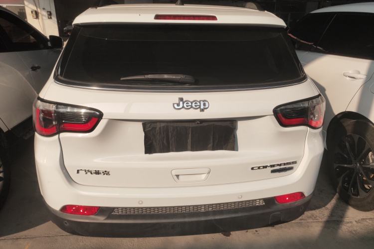 Used  Compass 2017 200T Automatic Enjoyment Version
