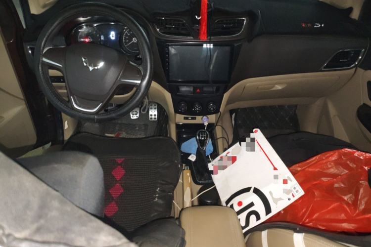 Used Wuling Hongguang 2015 1.5L S1 Comfort China V Standard