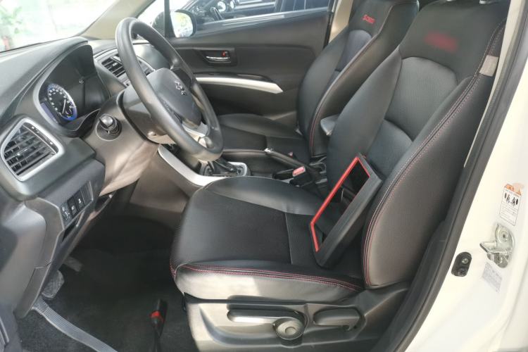 Used Suzuki S-Cross 2015 1.6L CVT Two-Wheel Drive Entry-Level Trim