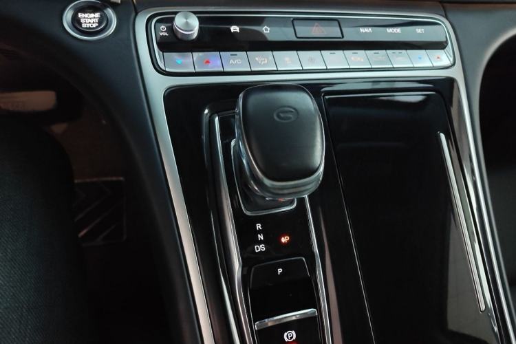 Used GAC Trumpchi M8 2021 Lingxiu Series 390T Deluxe Edition
