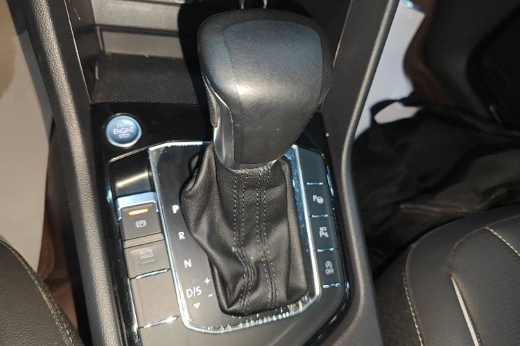 Used Volkswagen Tiguan L 2022 330TSI Automatic Two-Wheel Drive R-Line Enhanced Edition