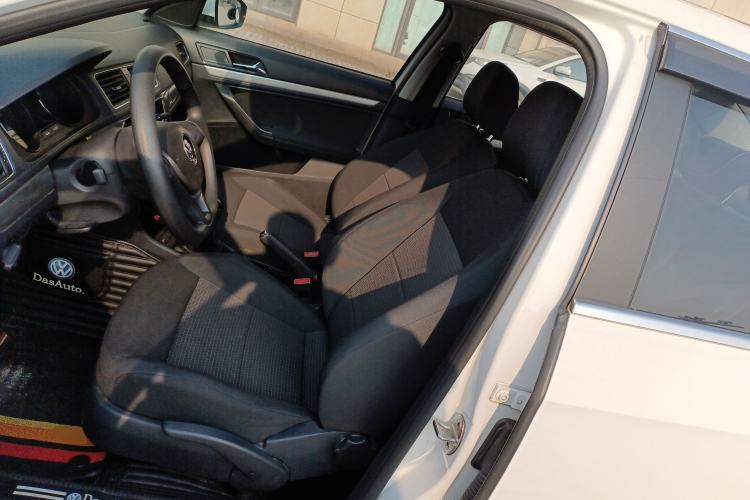 Used Volkswagen Lavida 2017 1.6L Manual Fashion Edition
