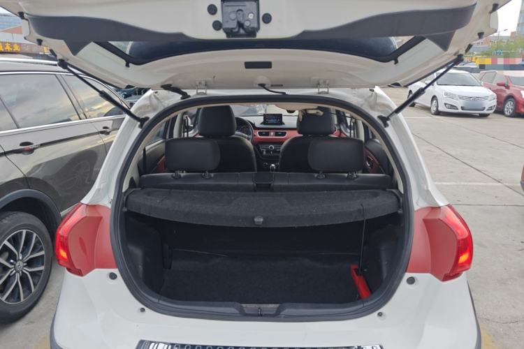 Used Haval H1 2016 Blue Label 1.5L AMT Luxury Model
