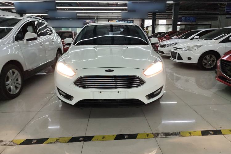 Used Ford Focus 2015 Sedan EcoBoost 125 Automatic Supreme Style Edition
