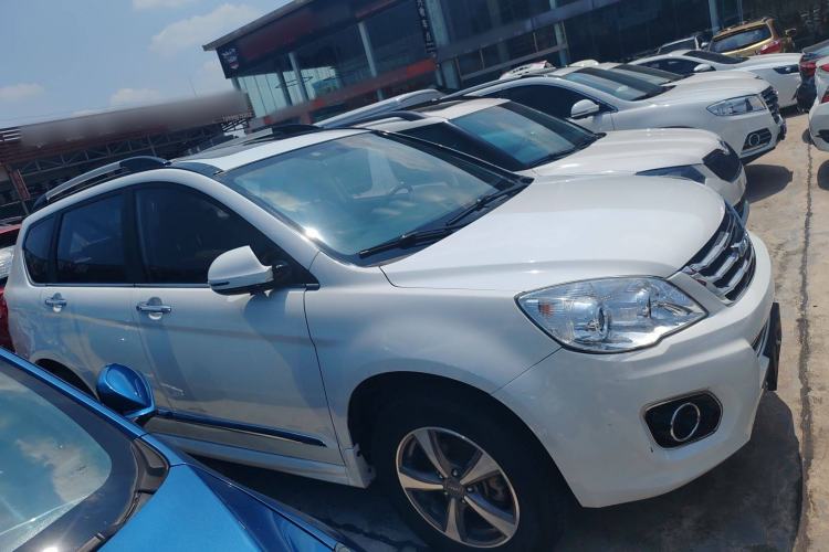Used Haval H6 2016 Upgraded Model 1.5T Automatic Two-Wheel Drive Elite Version
