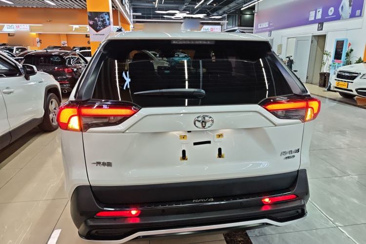 Used Toyota RAV4 2020 2.0L CVT Two-Wheel Drive Fashion Edition
