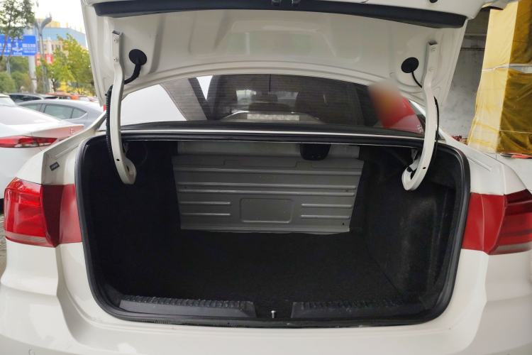 Used Volkswagen Santana 2018 1.5L Manual Comfort Edition
