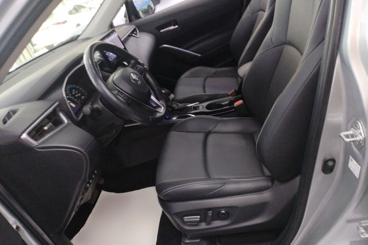 Used Toyota FRONTLANDER 2023 2.0L Smart Electric Hybrid Dual-Engine Deluxe Version
