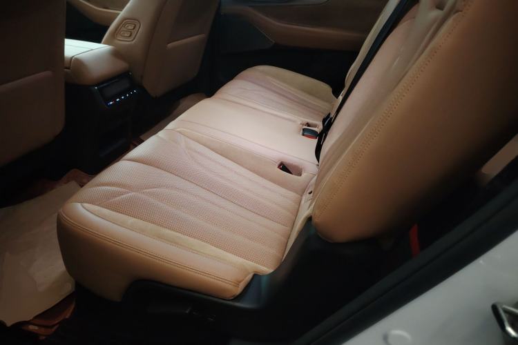 Used GAC Trumpchi ES9 2024 PHEV with 143 km Max