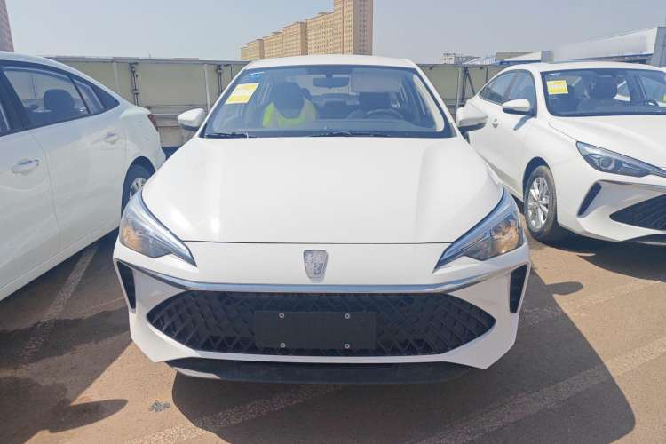 Used Roewe i5 2023 1.5L Manual Comfort Edition
