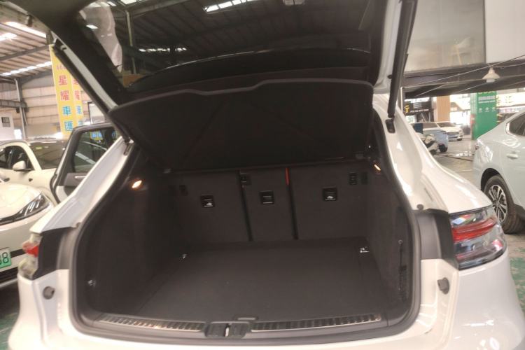 Used Porsche Macan 2021 Macan 2.0T
